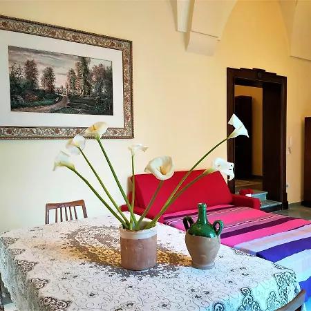 Casa Scupola Di Casa Camilla Journey Feriehus Specchia